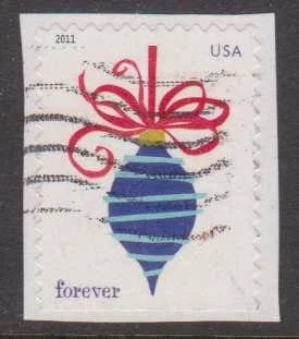A Forever Stamp like this one can bring some holiday cheer and is a great way to brighten up the mailing season!